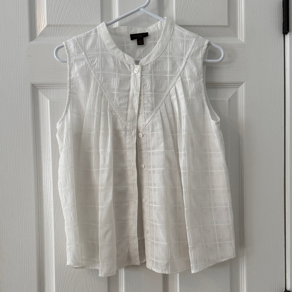 Current Air Textured White Sleeveless Blouse